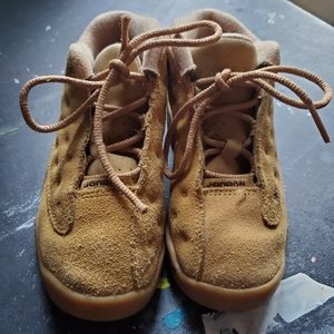 Jordan tan suede